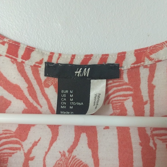 H&M Zebra Print Sleeveless V-Neck Top M - Picture 2 of 7